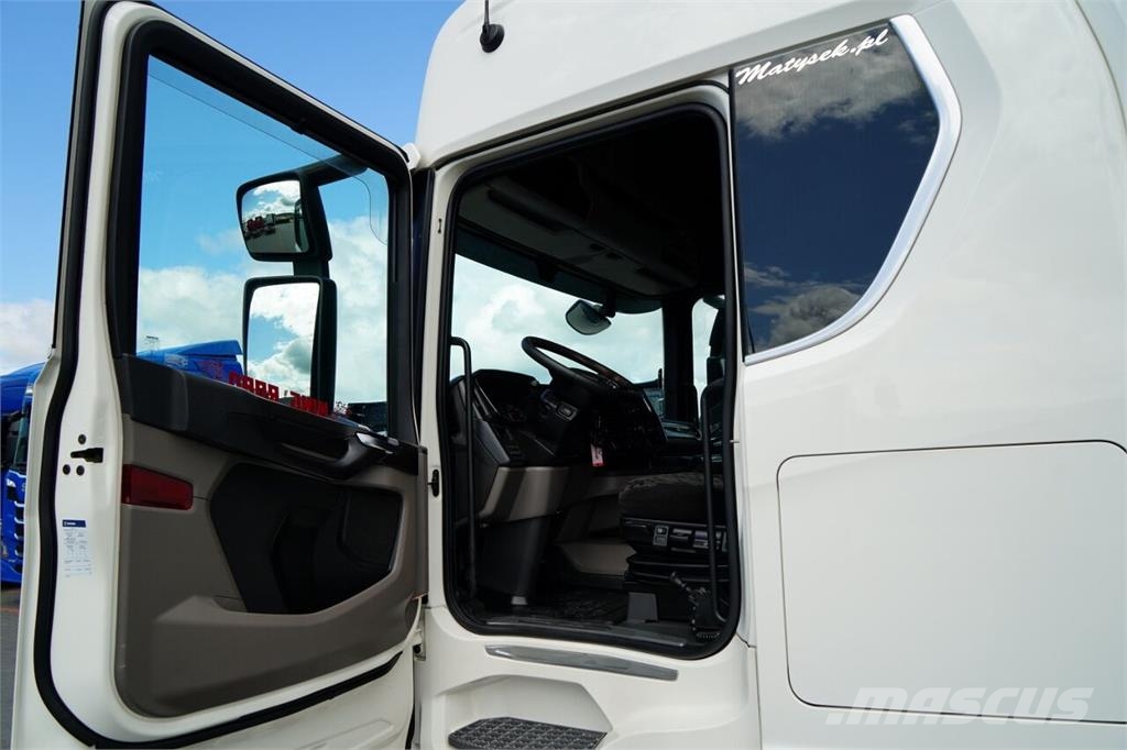 Scania R 520 Τράκτορες