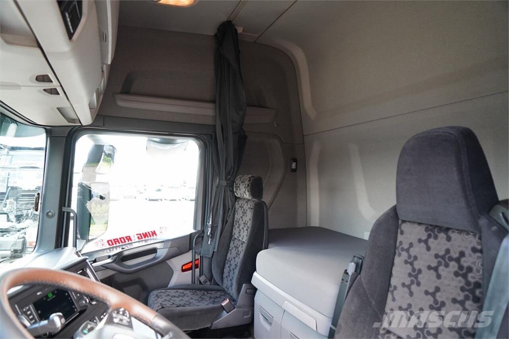 Scania R 520 Τράκτορες