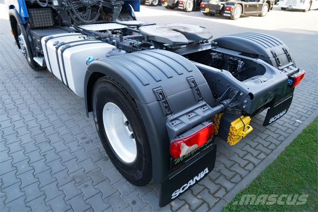 Scania R450 Τράκτορες