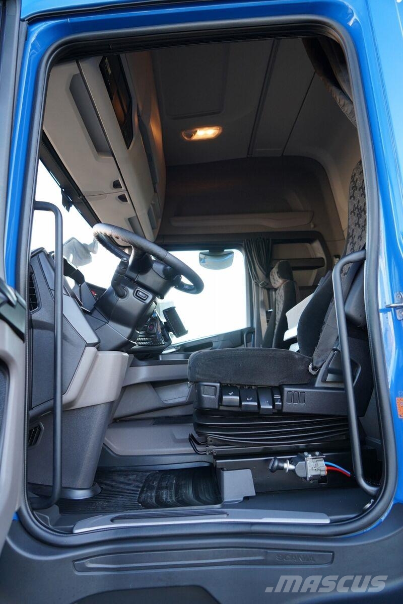 Scania R450 Τράκτορες