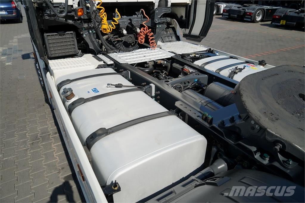 Scania S 450 Trekkers