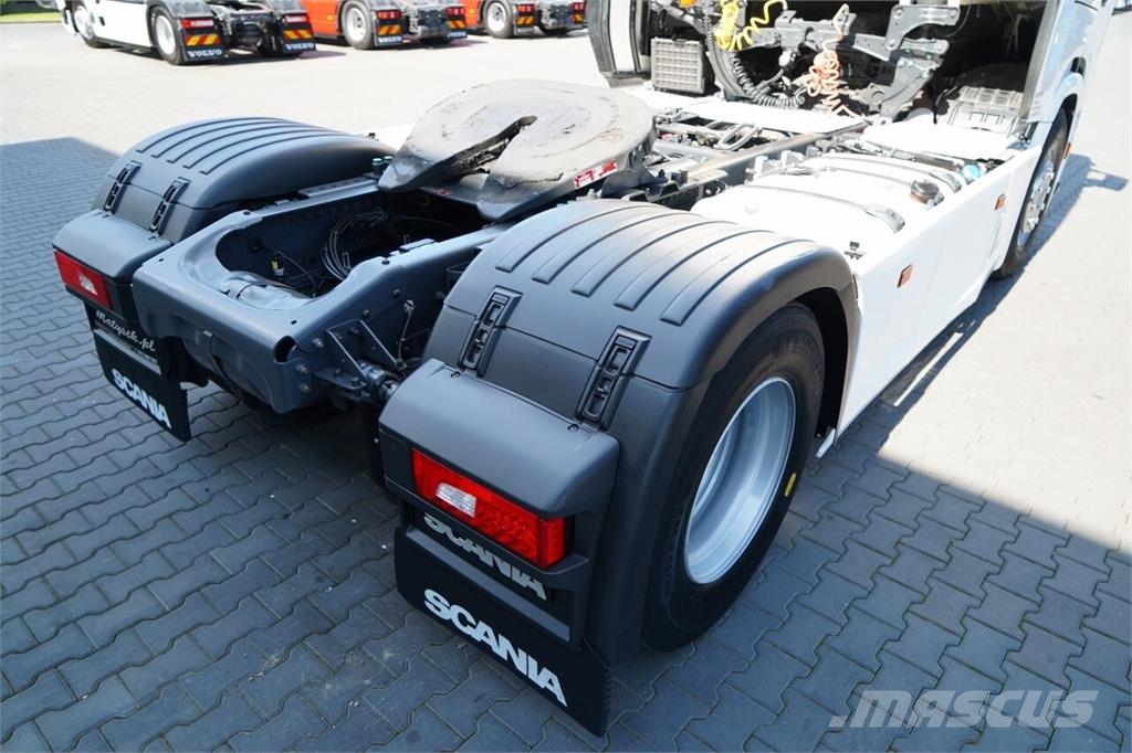 Scania S 450 Trekkers