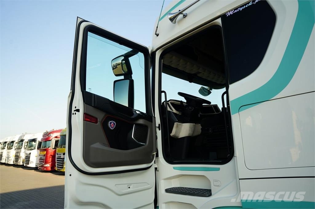 Scania S 450 / I - PARK COOL Sadulveokid