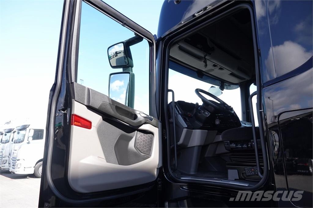 Scania S 560 / MEGA / RETARDER / I-PARK COOL / LOWDECK / Vilcēji
