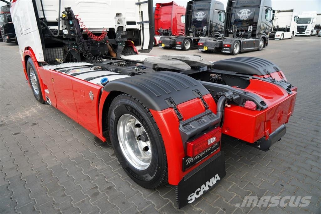 Scania S 580 / V8 Tahače