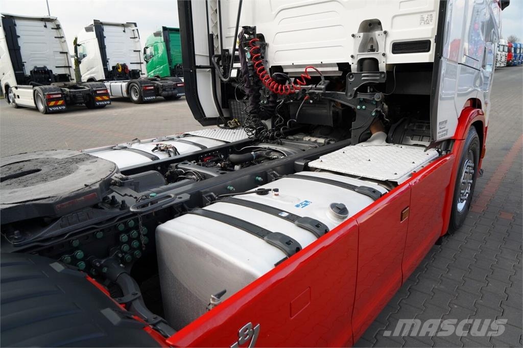 Scania S 580 / V8 Tahače
