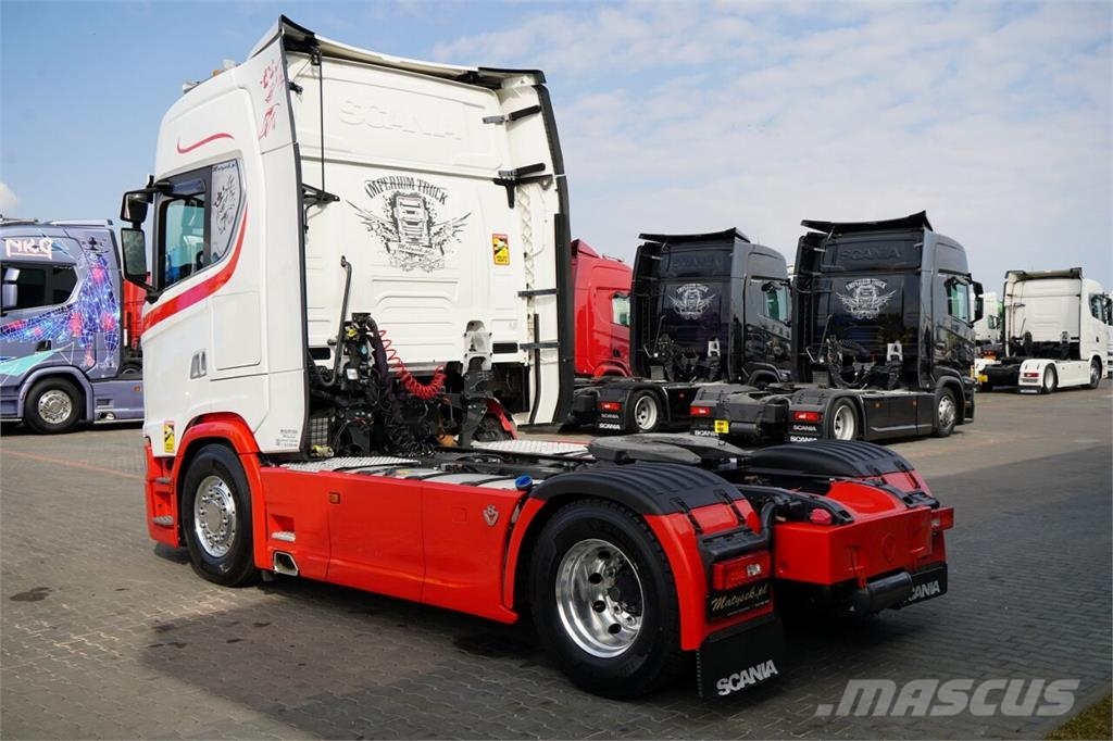 Scania S 580 / V8 Tahače