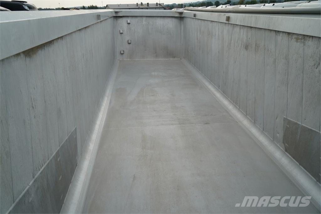 Schmitz Cargobull / WYWROTKA / ALUMINIOWA / OŚ PODNOSZONA / OSIE SAF Kippladerauflieger