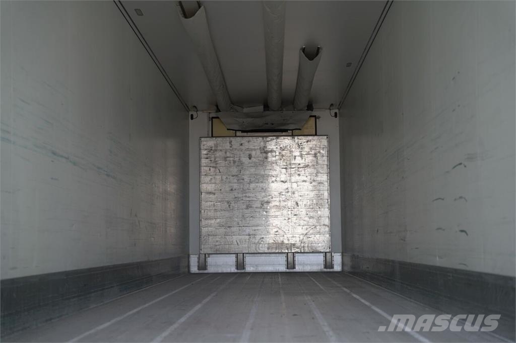 Schmitz Cargobull CHŁODNIA / CARRIER MAXIMA 1300 / OŚ PODNOSZONA / K نصف مقطورات بدرجة حرارة قابلة للضبط