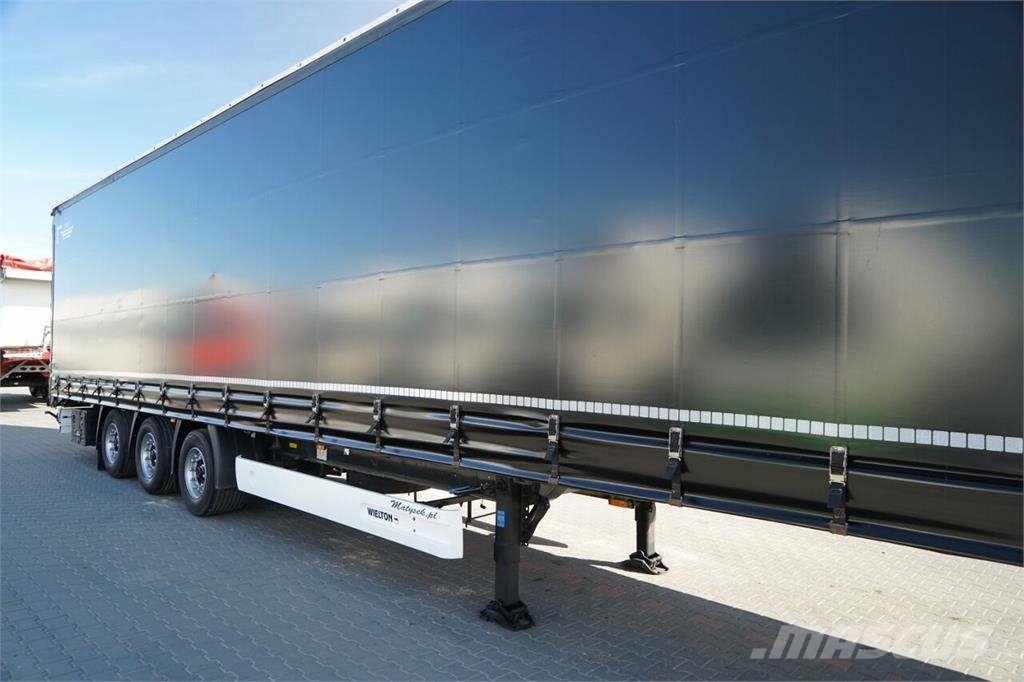 Schmitz Cargobull  Semirremolques de caja de lona