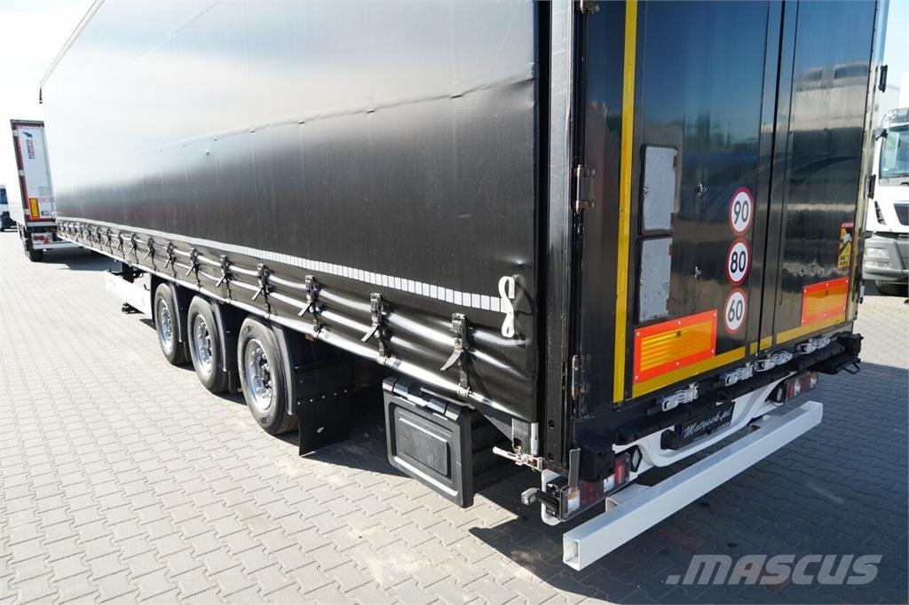 Schmitz Cargobull  Semirremolques de caja de lona