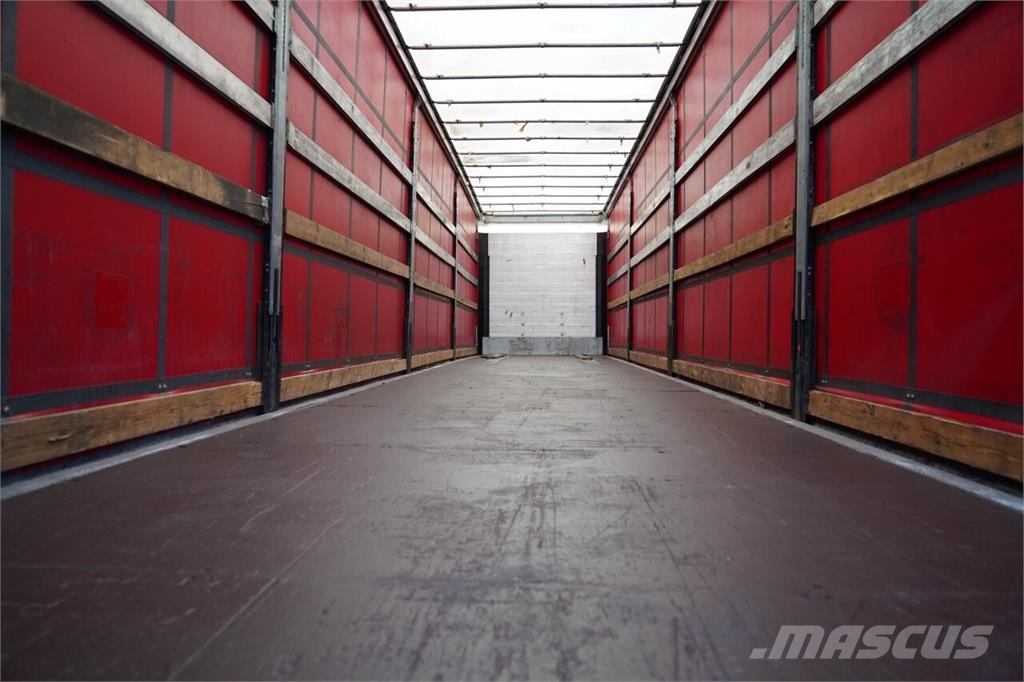 Schmitz Cargobull STANDARD 커튼사이더 세미 트레일러