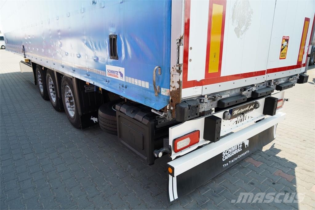 Schmitz Cargobull  Semirremolques con caja de lona