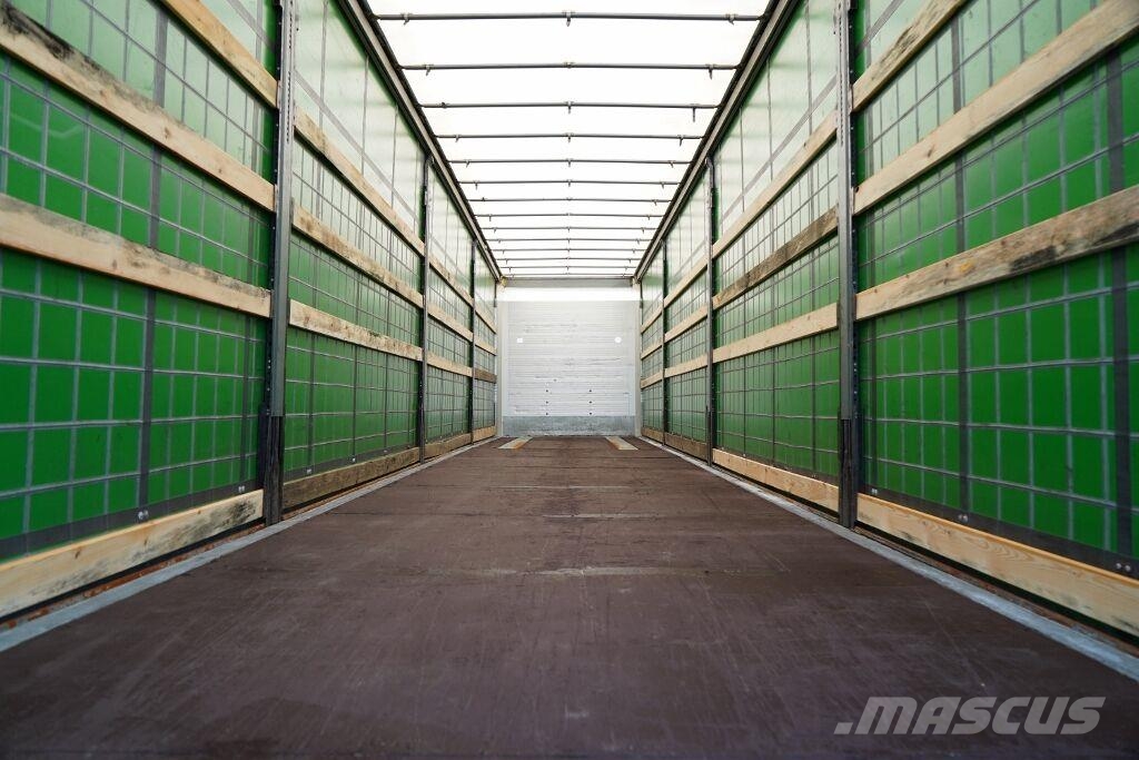 Schmitz Cargobull  Semirremolques con caja de lona