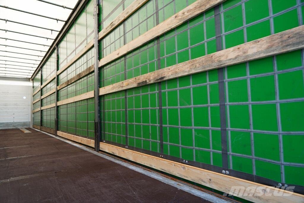 Schmitz Cargobull  Semirremolques con caja de lona