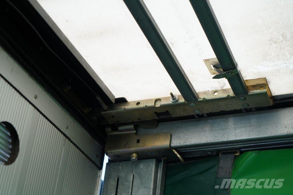 Schmitz Cargobull  Semirremolques con caja de lona