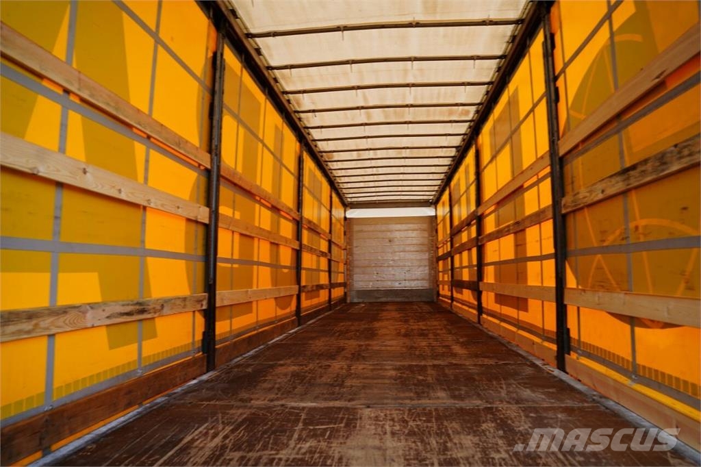 Schmitz Cargobull / FIRANKA / STANDARD / OSIE SCHMITZ Semi-remorca speciala