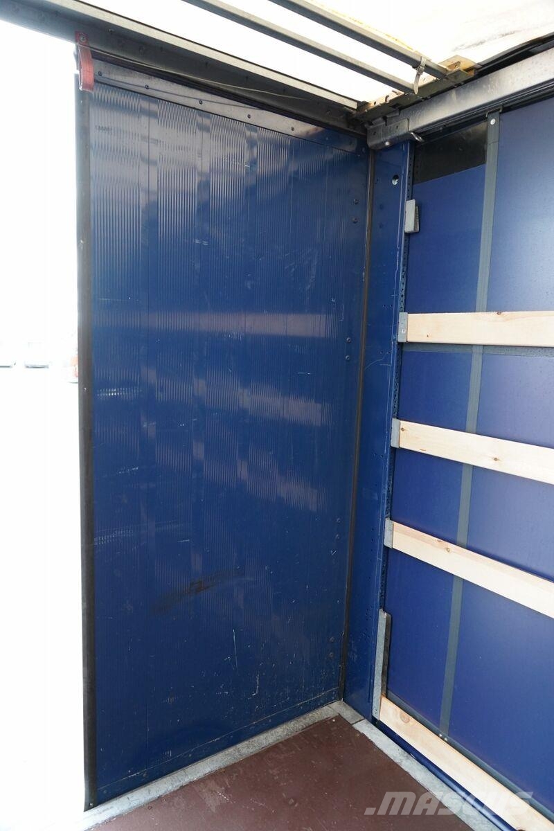 Schmitz Cargobull Curtainsider semi-trailers