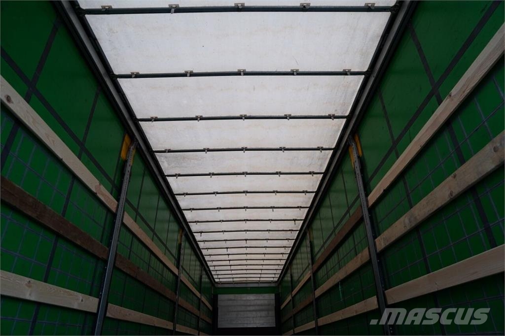 Schmitz Cargobull FIRANKA / STANDARD Curtainsider semi-trailers