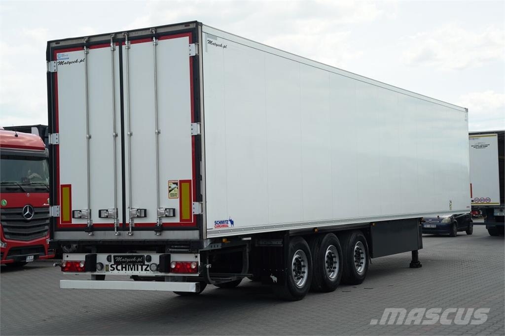 Schmitz Cargobull CHŁODNIA / CARRIER MAXIMA 1300 / OŚ PODNOSZONA / K نصف مقطورات بدرجة حرارة قابلة للضبط