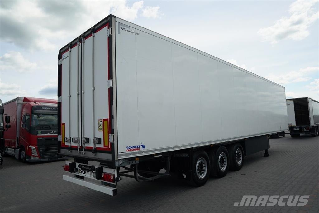 Schmitz Cargobull CHŁODNIA / CARRIER MAXIMA 1300 / OŚ PODNOSZONA / K نصف مقطورات بدرجة حرارة قابلة للضبط
