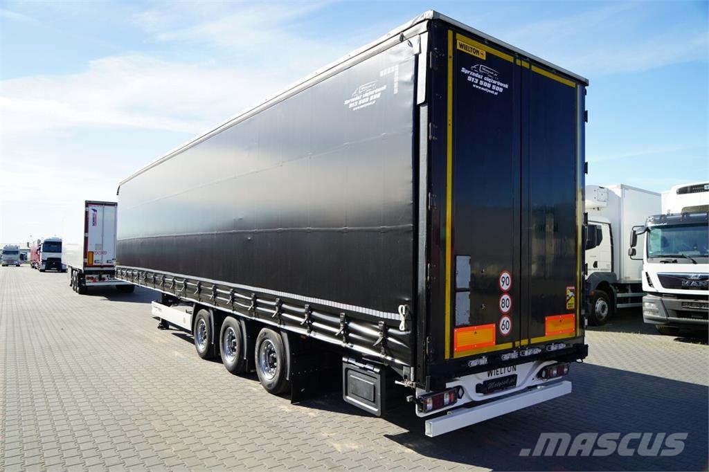 Schmitz Cargobull  Semirremolques de caja de lona
