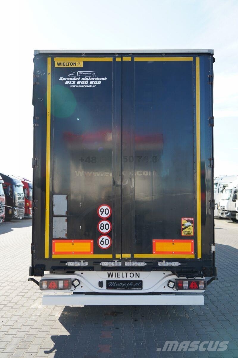 Schmitz Cargobull  Semirremolques de caja de lona
