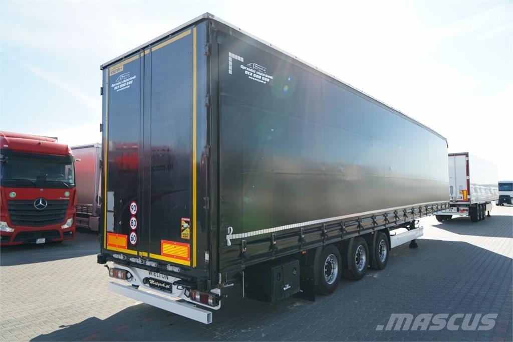 Schmitz Cargobull  Semirremolques de caja de lona