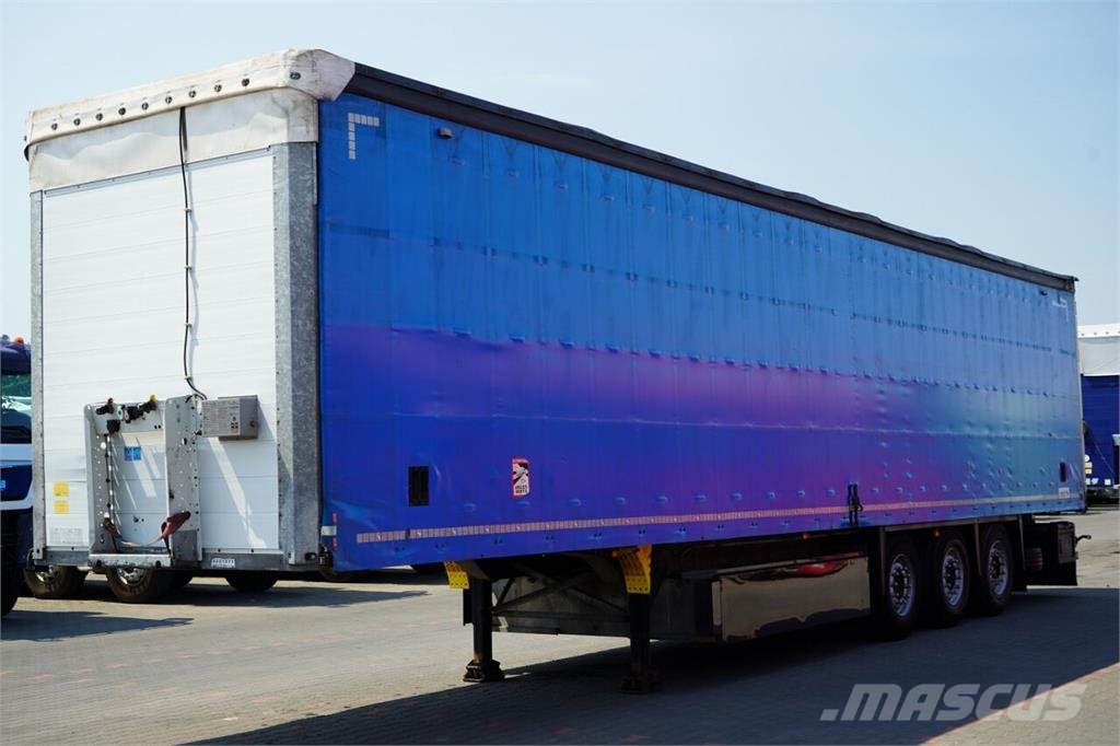 Schmitz Cargobull  Semirremolques con caja de lona