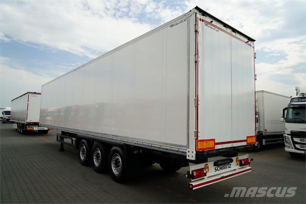 Schmitz Cargobull Semirremolques con carrocería de caja