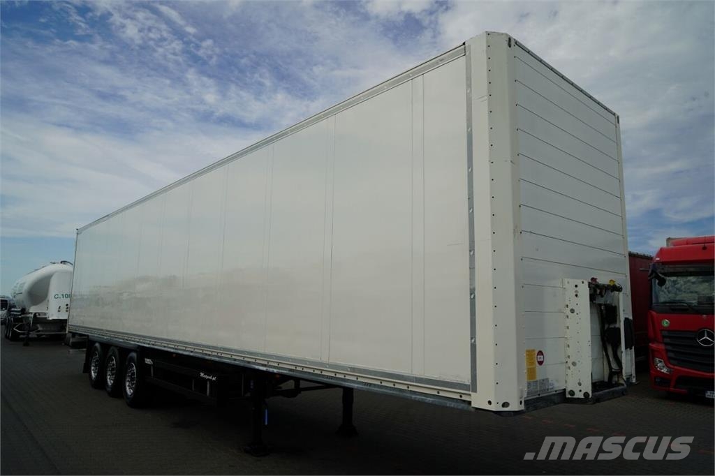 Schmitz Cargobull Semirremolques con carrocería de caja