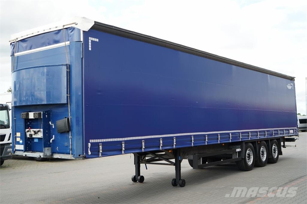 Schmitz Cargobull Curtainsider semi-trailers