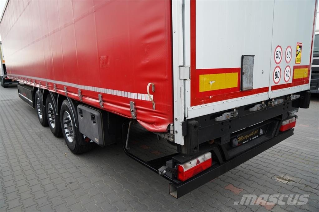 Schwarzmüller Curtainsider semi-trailers