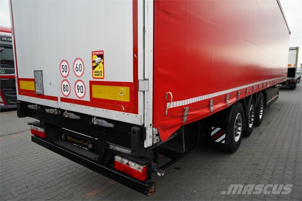 Schwarzmüller Curtainsider semi-trailers