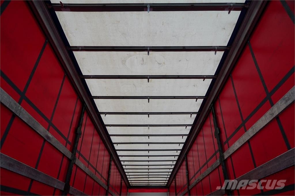 Schwarzmüller Curtainsider semi-trailers