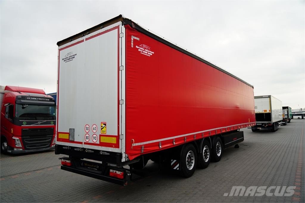 Schwarzmüller Curtainsider semi-trailers