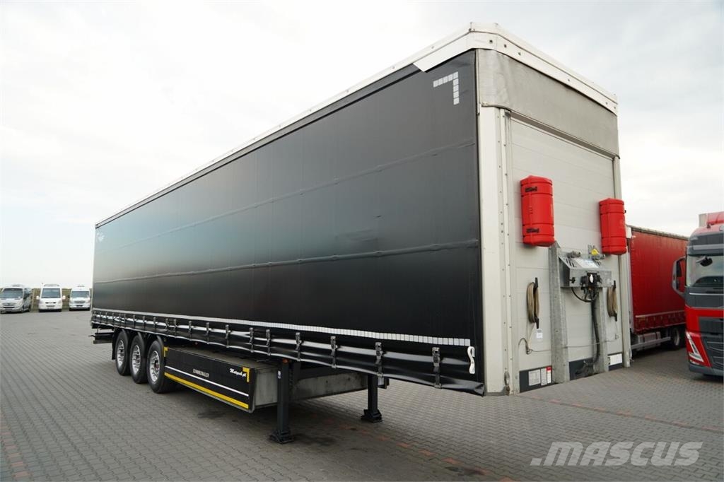 Schwarzmüller Curtainsider semi-trailers