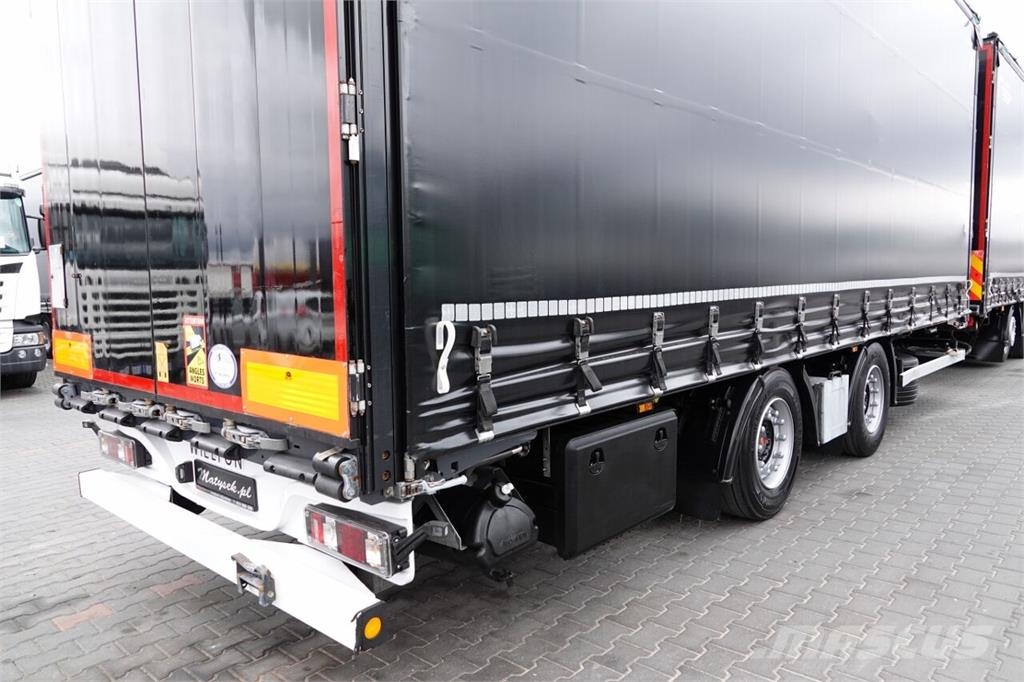 Volvo FH 460 Elhúzható ponyvás