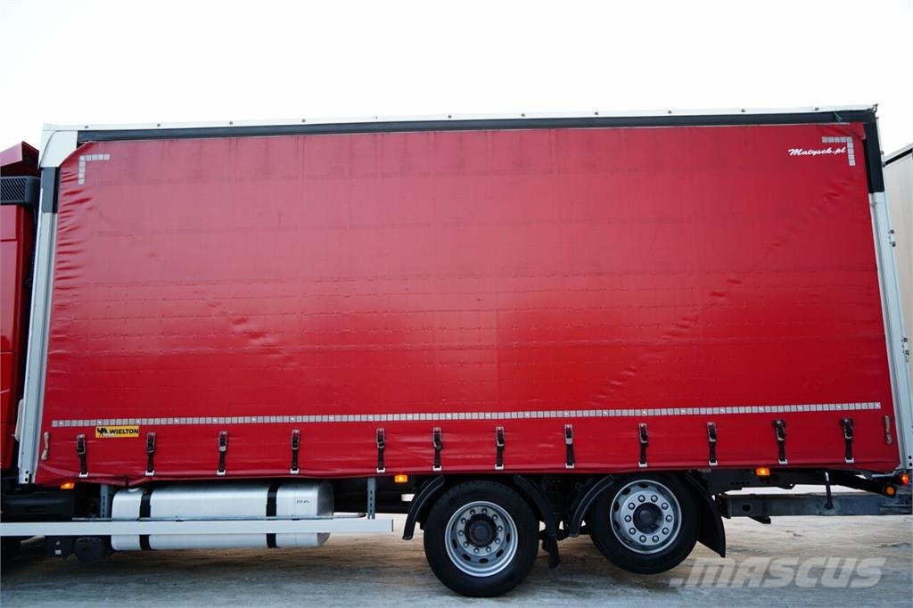 Volvo FH 460 Camión con caja abierta