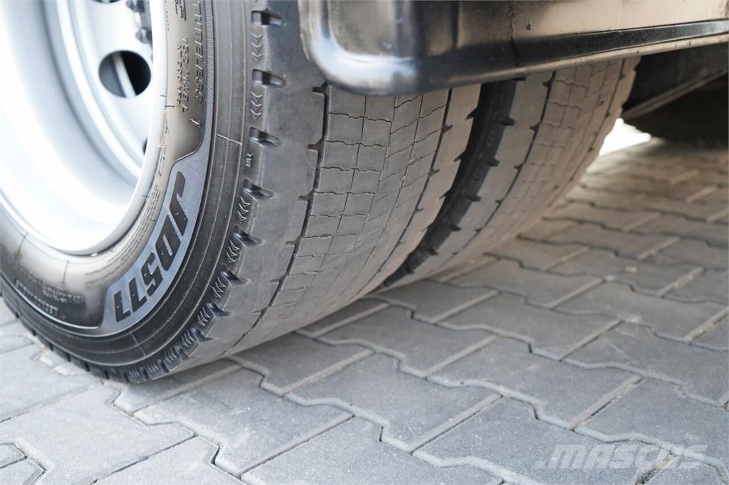 Volvo FH 460 Camiones de caja de lona