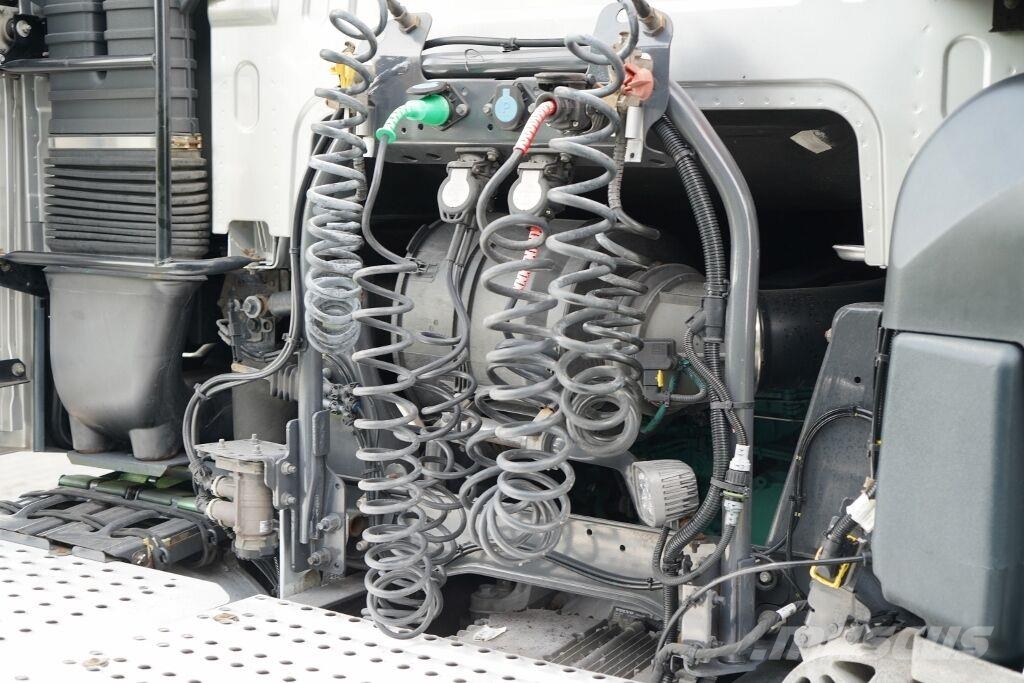 Volvo FH 500 Trekkers