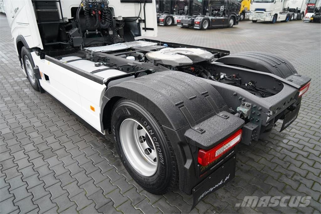 Volvo FH 500 曳引機組件