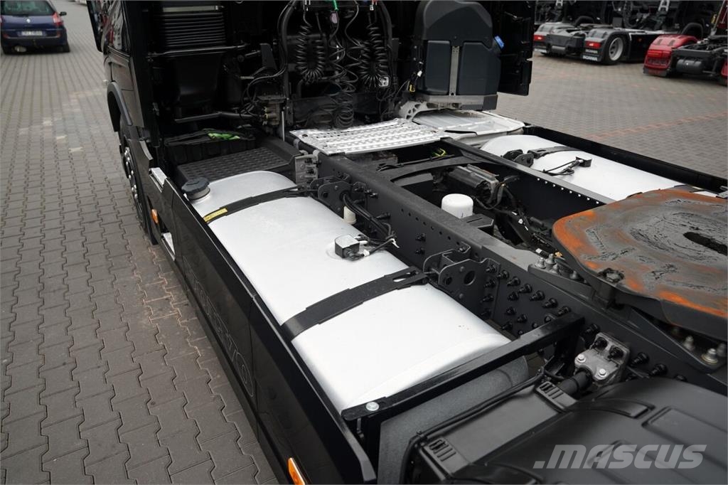 Volvo FH 500 Vetopöytäautot