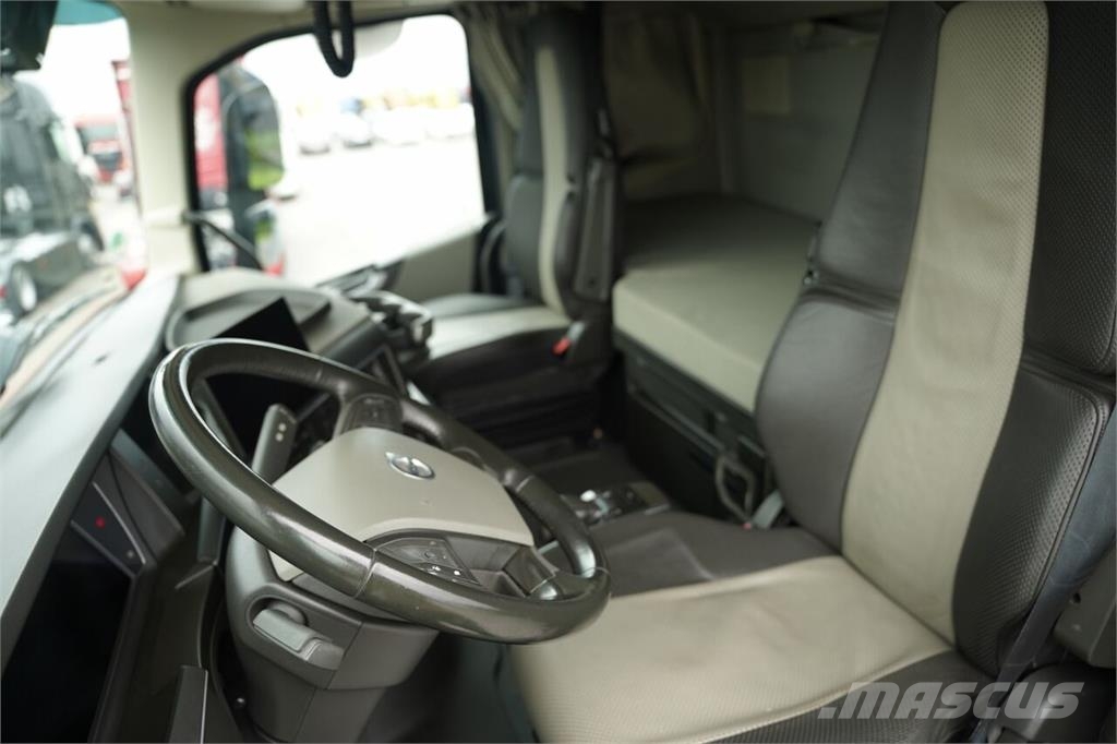 Volvo FH 500 Vetopöytäautot
