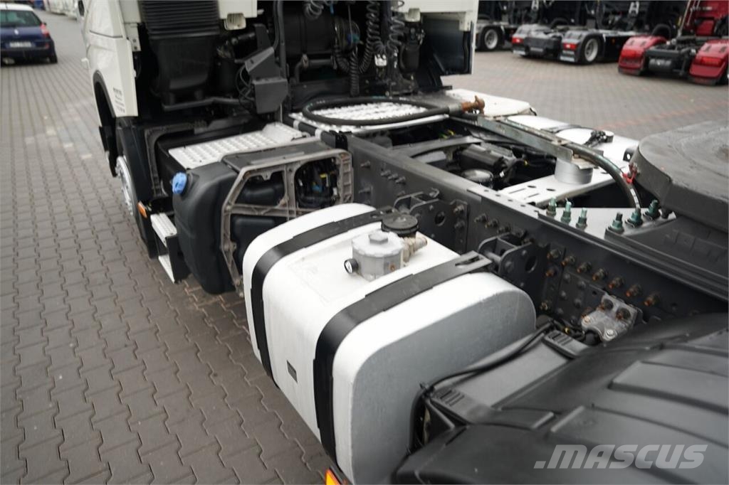 Volvo FH 500 Vetopöytäautot
