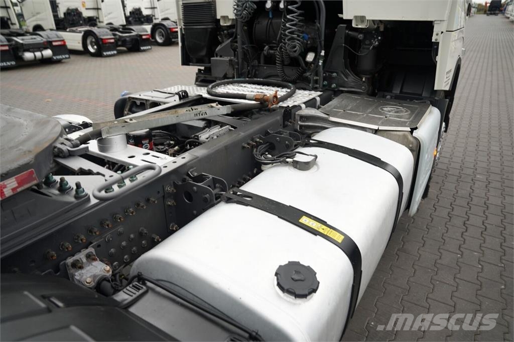 Volvo FH 500 Vetopöytäautot