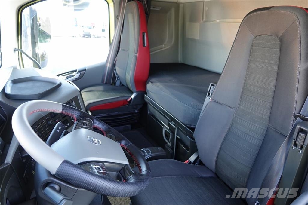Volvo FH 500 / I-PARK COOL Tractor Units