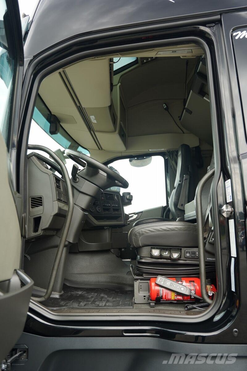 Volvo FH 500 / XXL / RETARDER / LOWDECK / MEGA  / BOGATE Тягачі