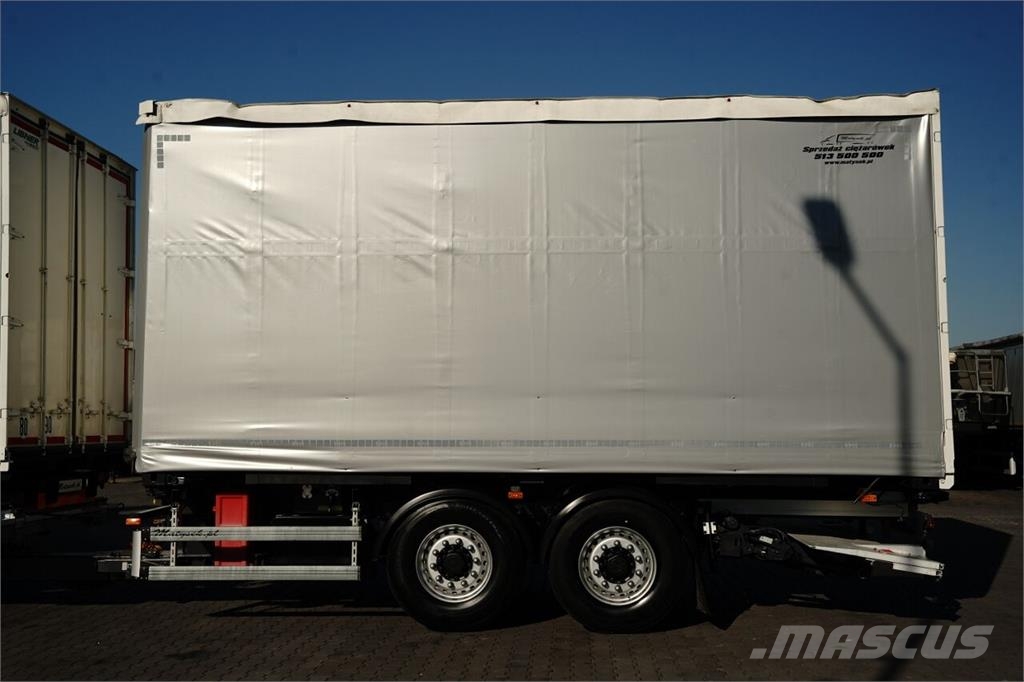 Volvo FM 380 Camion cu prelata