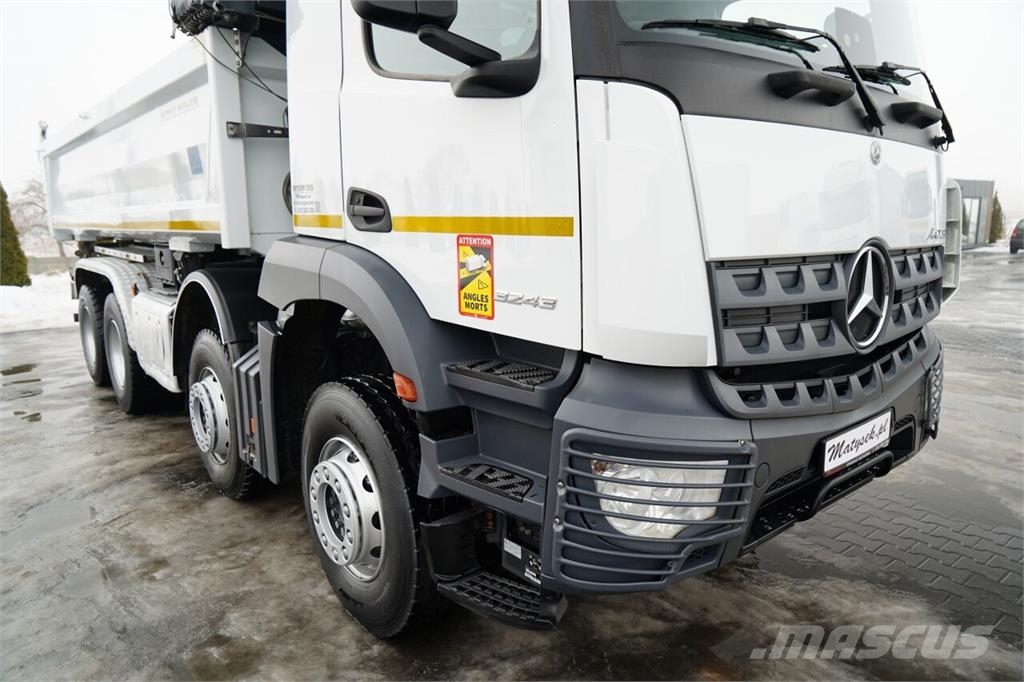 Volvo FMX 410 Tipper trucks